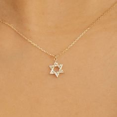 Star of David Necklace / Small Diamond Necklace / Matilda / Solid Gold Necklace / Bat Mitzvah Gift / 14k Gold Necklace / Dainty Necklace ✔ Handmade ✔ Solid Gold ✔ Star Size: 8 mm ✔ Diamond Ct Weight: 0.10ctw Please note. The adjustable option is available upon request. Please see the Personalization box under the drop-down menu. Worldwide DHL shipping is now available 1-3 business days If you choose standard USPS shipping, it will take approximately 10-21 business days NOW USING ITALIAN TRIGGER Gold Star Of David Necklaces, Small Diamond Necklace, God Pendant, Gold Necklace Dainty, Uchiha Obito, Star Of David Necklace, Star Of David Pendant, Solid Gold Necklace, Tiny Star