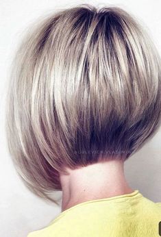 Bobs Hairstyles, Bob Pendek, Hairstyles Bob, Short Bobs, Stacked Bob Haircut, Corte Bob, Wavy Bob Hairstyles