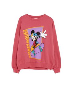 Mickey Mouse Design, Disney Sweatshirts, Round Neck Sweatshirts, Teenage Fashion Outfits, Disney Outfits, Disney Style, Hippie Style, Fall Winter Outfits, Winter Outfits