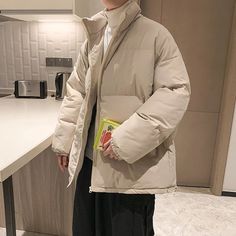 White Puffer Outfit, Beige Puffer Jacket Outfit, Padded Jacket Outfit, Korean Winter Fashion Outfits, Puffer Jacket Aesthetic, White Puffer Jacket Outfit, Black Puffer Jacket Outfit, Beige Puffer Jacket, Korean Style Winter