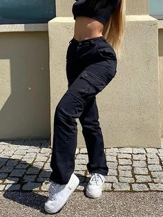 Cargos Women, Slim Cargo Pants, Celana Kargo, Streetwear Cargo Pants, Cargo Pants Outfit Women, Overalls Casual, Girl Essentials, Body Aesthetic