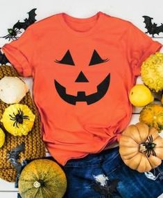 Princess Sleeves, Orange T Shirts, Pumpkin Shirt, Short Sleeve Tops, Couple T-shirt, Smile Face, Halloween Pumpkin, Halloween Tshirts, Patterned Shorts