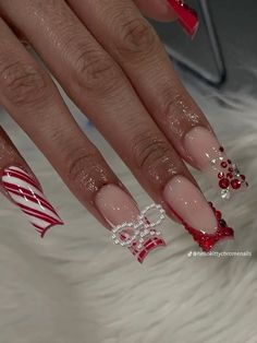 Christmas Nail Art Ideas, Candy Cane Nails, Red Christmas Nails, Punk Nails, Winter Nails Acrylic, Christmas Nails Acrylic, Unique Acrylic Nails, Long Square Acrylic Nails