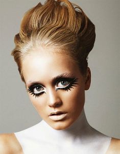 Twiggy Lawson, 1960s Makeup, Editorial Make-up, Maquillage Halloween Simple, Fantasy Make-up, Sanggul Modern, Halloween Make-up Looks, 60s Makeup, Lovely Makeup