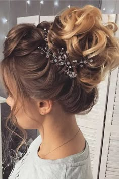 Hair Chair, Teenage Hairstyles, Prom Hair Updo, Hair Bride, Simple Prom Hair, Pinterest Hair, Wedding Hair Inspiration, Teen Hairstyles, Formal Hairstyles