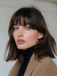 42 Inspiring Mid-Length Haircuts with Bangs for Every Face Shape and Style Blond Pony, Rich Brunette Hair, Rambut Brunette, Dark Brunette Hair, Haircut With Bangs, Mid Length Hair With Layers, Bangs With Medium Hair, Low Maintenance Hair, Mom Hairstyles