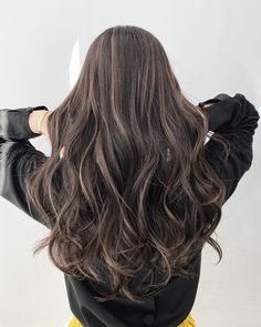 Ribbon Highlights, Brown Ribbon, Hair Balayage, Dream Hair, Haircut Ideas, Hair Dye, Balayage Hair, Pretty Hairstyles