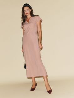 How classic. Shop the Lydia Silk Dress from Reformation, a midi dress with a collared neckline, short sleeves, ruching at the bust, and embroidered detailing. Extra Dresses, Brown Silk Dress, The Reformation, Work Wear Outfits, Denim Midi Dress, Swimwear Dress, Brown Silk, Vintage Inspired Dresses, Midi Length Dress