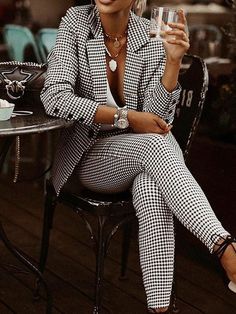 Celana Fashion, Blazer Outfits For Women, Slim Blazer, Trouser Outfit, Blazer Set, Houndstooth Blazer, Autumn Fashion Casual, Long Sleeve Blazers, Blazer Outfits