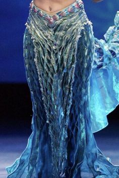 Dark Mermaid Fashion, Sea Dress Fashion, Siren Dress Aesthetic, Ocean Inspired Clothes, Ocean Outfits Aesthetic, Ocean Themed Fashion, Water Element Outfit, Dark Siren Outfit, Siren Inspired Outfits