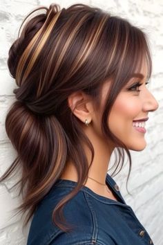 50+ Fall Hair Trends We’re Absolutely Loving for 2024 - HubPages Hair Trends Fall 2024, 2014 Hairstyles, Rambut Brunette, Brunette Hair With Highlights, Fall Hair Cuts, Color Highlights, Fall Hair Color For Brunettes, Fall Hair Trends, Spring Hair Color