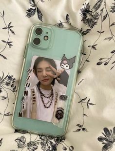 Phone Case Inspo Kpop, Pc Phone Case Kpop, Skz Phone Case Ideas, Photocard Phone Case, Aesthetic Labels, Dream Phone, Kpop Phone Cases, Diy Phone Case Design, Iphone 11 Cases