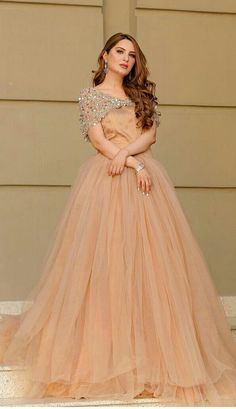 Long Maxi Designs For Wedding Pakistani, Latest Partywear Dresses, Frocks For Wedding Pakistani, Simple Maxi Dress Pakistani Wedding, Fancy Gown Design Pakistani, Marriage Party Dresses For Women, Pakistani Gowns Party Wear, Stylish Party Dresses Pakistani, Partywear Gowns Indian