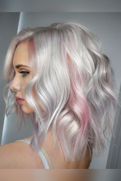 Kort Bob, Platinum Blonde Hair Color, Pink Blonde Hair, Silver Blonde Hair, Icy Blonde Hair, Hair Transition, White Hair Color, White Blonde Hair, Silver Hair Color