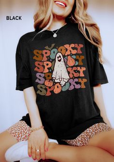 Retro Ghost, Ghost Tee, Dark Halloween, Fall Shirts Women, Halloween Tshirt, Spooky Ghost, Tshirt Ideas, Ghost Shirt, Boho Fall