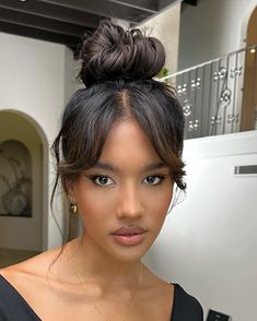 Bangs Updo, Wedding Guest Hairstyles, Long Hair With Bangs, Fancy Hairstyles, Curtain Bangs, Top Knot, Hair Updos