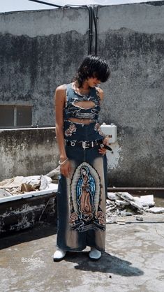 Mexican Punk Fashion, Mexican Street Fashion, Mexican Street Wear, Vintage Mexican Aesthetic, Mexican Style Outfits, Chicana Fashion, Street Punk Fashion, Mexican Punk, Mexican Streetwear