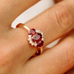 Ruby Jewelry Ring, Ruby Ring Designs, Ruby Engagement Ring Vintage, Gold Rings Fashion, Cluster Engagement Ring, Ruby Engagement Ring, Dream Engagement Rings, Local Jewelry, Citrine Ring