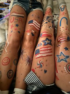 #fourthofjulyweekend #fourthofjuly #4thofjulydecor #legpainting #bodypaint #usa #july #july4th #july4thdecor #stars #american #nike #jeanshorts #flag #fire #fireworks #heart #usa #painting #paint #redwhiteandblue #fourth #july #2024glowup #2024style #leg #bodybuilding #art #artwork #artist Forth Of July Painted Shorts, Painting Legs For Fourth Of July, July 4th Leg Painting, Fourth Of July Paint Ideas, 4th Of July Outfits Face Paint, Things To Paint On Your Legs For Fourth Of July, Painting Legs For 4th Of July, Vsco 4th Of July Leg Paint, Painting On Legs Ideas Usa