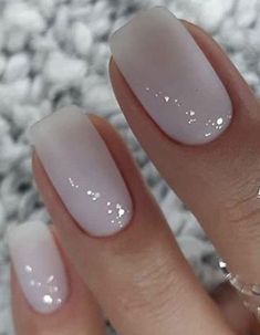 Wedding Nails Ring Finger Design, Square Nails Simple, White Nails Square, Soft White Nails, Torturi Baby Shower, Nails Square, Nails Simple