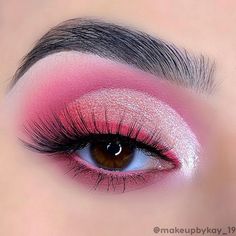 Barbie Inspired Eyeshadow, Edc Hair, Maquillage Yeux Cut Crease, Silver Eyeshadow, Barbie Makeup, Pink Eye