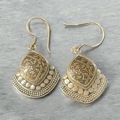 Antique solid silver dangle drop earrings Earrings Antique, Antique Earrings, How To Make Earrings, Antique Jewelry, Favorite Jewelry, Jewelry Earrings Dangle, 925 Silver, Dangle Drop Earrings, Hand Made