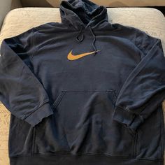 Vintage Nike Check Center Swoosh Logo Hoodie Sweatshirt Brand: Nike Color: Blue Size: Men’s Xxl Condition: Used - Good Please Note: Color May Vary Slightly Due To Screen And Lighting. All Items, Unless Marked Nwt, Are Gently Used And May Have Signs Of Wear. Any Flaws/Imperfections Will Be Called Out In The Description. Please View All Photos For Condition And Feel Free To Message Me For More Pictures Or Measurements. Please Wash All Items Prior To Wear. Want This Piece For A Lower Price? Then, S Travis Scott Hoodie, Black Nike Hoodie, Grey Nike Hoodie, Nike Tracksuit, Nike Sweatshirts, Vintage Hoodies, Nike Swoosh, Blue Nike, Nike Hoodie