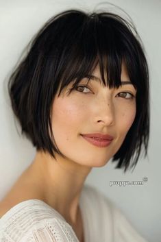 Short French Bob Hairstyles: Chic and Timeless Looks - Puqqu French Bob In Your 40s, French Bob Hairstyles, Timeless Haircut, Short French Bob, French Bobs, Italian Bob, Haircut Inspo, Short French, Timeless Looks