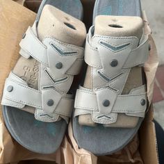 Nib Merrell Adhera Leather Slide Sandals Ivory Size 6 Check Picture It Has A Small Stain On The Right Top Sandal Merrell Shoes, Leather Slide Sandals, Leather Slides, Slide Sandals, Women's Shoes Sandals, Shoes Sandals, Stain, Size 6, Women Shoes