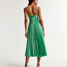 Pleated Cut-Out Maxi Dress Green. Abercrombie&Fitch Nwt Size Xl (16/18) Cutout Maxi Dress, Maxi Dress Green, Abercrombie Fitch, Cut Out, Maxi Dress, Womens Dresses, Green, Dresses, Women Shopping