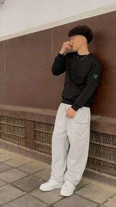 Men Streetwear Aesthetic, Boy Outfits Aesthetic, Vacation Outfits Men, Outfits Con Jeans, Trendy Boy Outfits, Brighton Uk, Tailored Suit, Outfits Streetwear, Modern Clothing