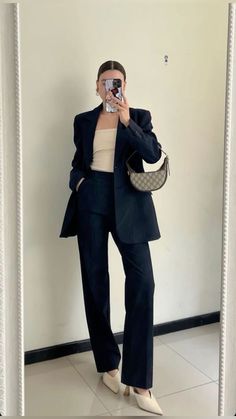 Business Formal Outfit, Corporate Attire Women, Corporate Baddie, Classy Business Outfits, Professional Outfits Women, Business Outfits Women