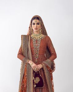 Pishwas Pakistani, Bridal Pishwas, Bridal Sharara, Desi Clothing, Wedding Dresses Pakistani, Pakistani Bridal Dress, Bridal Dupatta, Pakistani Wedding Dress, Lehenga Style