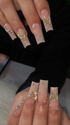 Sparkly Nails With Rhinestones, Acrylic Nails With Diamonds, Long Nails With Gems, Rhinestones Acrylic Nails, Nail Ideas Gold, Nail Designs With Diamonds, Long Nail Ideas, Nails Fancy, Nails With Gems