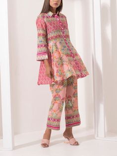 Ethnic Co Ord Sets, Kurta Inspiration, Silk Co Ord Set, Long Kurti Patterns, Cotton Tops Designs, Long Blouse Designs, Co Ords Outfits, Cotton Short Dresses, Designer Kurti Patterns