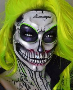 Beetlejuice Skull Makeup, Beetlejuice Costume, Media Makeup, Creepy Cat, Japan Tattoo Design, Halloween Creepy, Face Painting Halloween