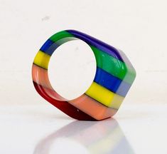 Lucite Acrylic Plastic Ring.    Rainbow Layered Ring 🌈 Ring Size 7.75  (18 mm)  PLEASE! Before ordering, be sure to look carefully Photo. decide on the size to avoid any misunderstandings. If you need additional photos or have questions about this ring, I am at your service. Colors in photos may differ depending on your monitor settings.     Customer satisfaction and 5 star rating are very important to us. We accept returns within 30 days, however, we guarantee the highest quality, So please se Modern Multicolor Handmade Rings, Summer Rings, Layered Rings, Plastic Ring, Paper Jewelry, Acrylic Plastic, Star Rating, Old Vintage, Vintage Summer