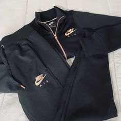 Like New, Excellent Condition, No Flaws! Worn 3 Times At Most. Black & Rose Gold Jacket (Small) & Joggers (Xs) Jacket Length Sits At The Hip Material Shown On Tag In Pics Both Have Pockets Manufactured & Bought In 2018 ~ This Style Is No Longer Sold! Selling As A Set Only! Firm Price. Nike Air Tracksuit, Rose Gold Jacket, Gold Jacket, Tracksuit Set, Black Rose, Black Nikes, Nike Jacket, Nike Women, Nike Air