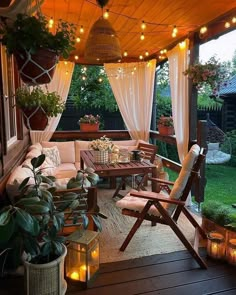 Backyard decor, backyard design, home decor, modern home decor Outdoor Covered Patio, Balkon Decor, Patio Decorating Ideas, Outdoor Decor Backyard, Balcony Design, Outdoor Patio Decor, Patio Decorating, The Deck, Small Patio