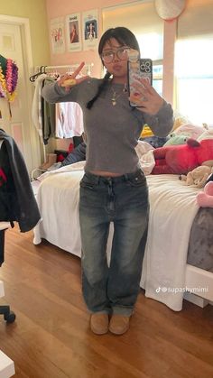 Sweater Ootd, Blue Baggy Jeans, Outfit Inspo Casual, Clothing Outfits, Bags Vintage, Casual School Outfits, Blouse Style, Clothes Summer, Baggy Pants