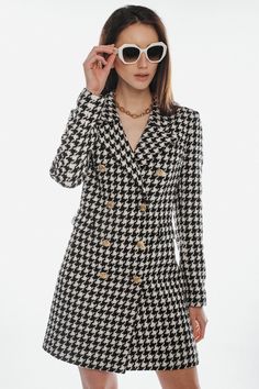 "Black and white houndstooth tweed coat dress Our new tweed coat dress is designed so that you can wear it in two ways: as a dress and as a coat. Isn't that fantastic? We balanced the amount of room so that you can freely wear it as a coat over pants or a skirt, but albo as a dress that will still emphasize your feminine figure.At MiaGiacca, we work only with high-quality fabrics, because only such will serve you for years. The dress coat was sewn from Italian tweed with a soft, puffy texture an Tweed Jackets, Boucle Jacket, Houndstooth Dress, Tweed Coat, Dress Coat, White Houndstooth, Tweed Jacket, Coat Dress, Double Breasted