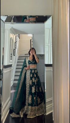 Botas Outfit, Green Lehenga Choli, Lehenga Choli For Women, Desi Dress, Choli For Women, Simple Lehenga, Trendy Outfits Indian, Sabyasachi Lehenga