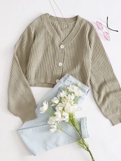 Khaki Casual  Long Sleeve Acrylic Plain Cardigan Embellished Slight Stretch Spring/Fall Women Knitwear Adrette Outfits, Crop Cardigan, Style Noir, Kpop Fashion Outfits, Cute Simple Outfits, Really Cute Outfits, Girls Fashion Clothes, Teenage Fashion Outfits, Cropped Cardigan