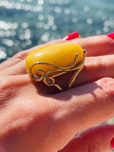 Ring material and details : * Metal : 24K Gold-plated sterling silver 925  * Stone : Natural Baltic Amber *Weight: 9,5g *Ring size : adjustable  *Color :  Yellow, White Amber Ring, Amber Stone, Oct 11, Solitaire Rings, Baltic Amber, Ring Handmade, Gold Plated Sterling Silver, Adjustable Rings, Solitaire Ring