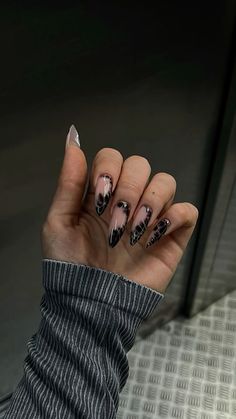 Fashion Outfits Dresses, Beauty Content, Pointed Nails, Studded Nails, Outfits Dresses, Square Acrylic Nails, Girls Nails