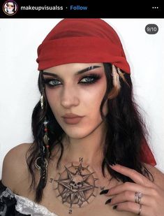 Hot Halloween Outfits, Halloween Makeup Pretty, Pirate Halloween, Cute Couple Halloween Costumes, Halloween Makeup Inspiration, Trendy Halloween Costumes