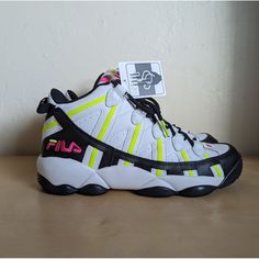 This Is For An Authentic, Brand New Pair Of Fila Stackhouse Spaghetti White Black Yellow Sneakers 1bm01792-115 Men’s Size 11. Original Box Not Included. I Will Ship Fast, Same Or Next Business Day. I'm A Trusted Seller With Excellent Feedback, You Can Buy With Confidence. I Don't Accept Returns, So Please View All Photos Carefully And Read Descriptions In Full. Feel Free To Ask Any Questions. I Have Many Other Items Available And Much More, Please Take A Look At My Other Items. Thank You For Loo Fila Stackhouse Spaghetti, Mens White Tennis Shoes, All White Sneakers, Yellow Sneakers, White Tennis Shoes, Mens Athletic Shoes, Retro Sneakers, Sneakers Men Fashion, Blue Suede