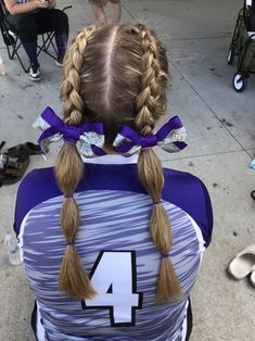 College Softball Hairstyles, Brooke Hairstyles, Hairstyle Sports, Lacrosse Hairstyles, Gameday Hairstyles, Gameday Hair, Volleyball Hair Bows, Basketball Hair, Softball Pics