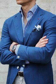 The Dark Knot's Pocket Square Guide // FOLLOW LINK TO BLOG POST Summer Suits Men, Winter Wedding Outfits, Herren Style, Wedding Outfit Men, Sharp Dressed Man, Summer Suits, Well Dressed Men, Gentleman Style, Suit Fashion