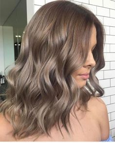 Light Brown Hair Cool Tone Natural Colors, Icy Light Brown Hair, Dark Root Light Brown Hair, Smokey Hair Color, Cool Tone Light Brown Hair, Ash Light Brown Hair, Light Ash Brown Hair Color, Blonde Colors